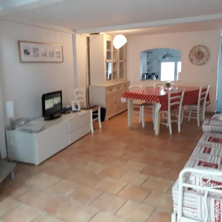 Holiday home Maison 800m